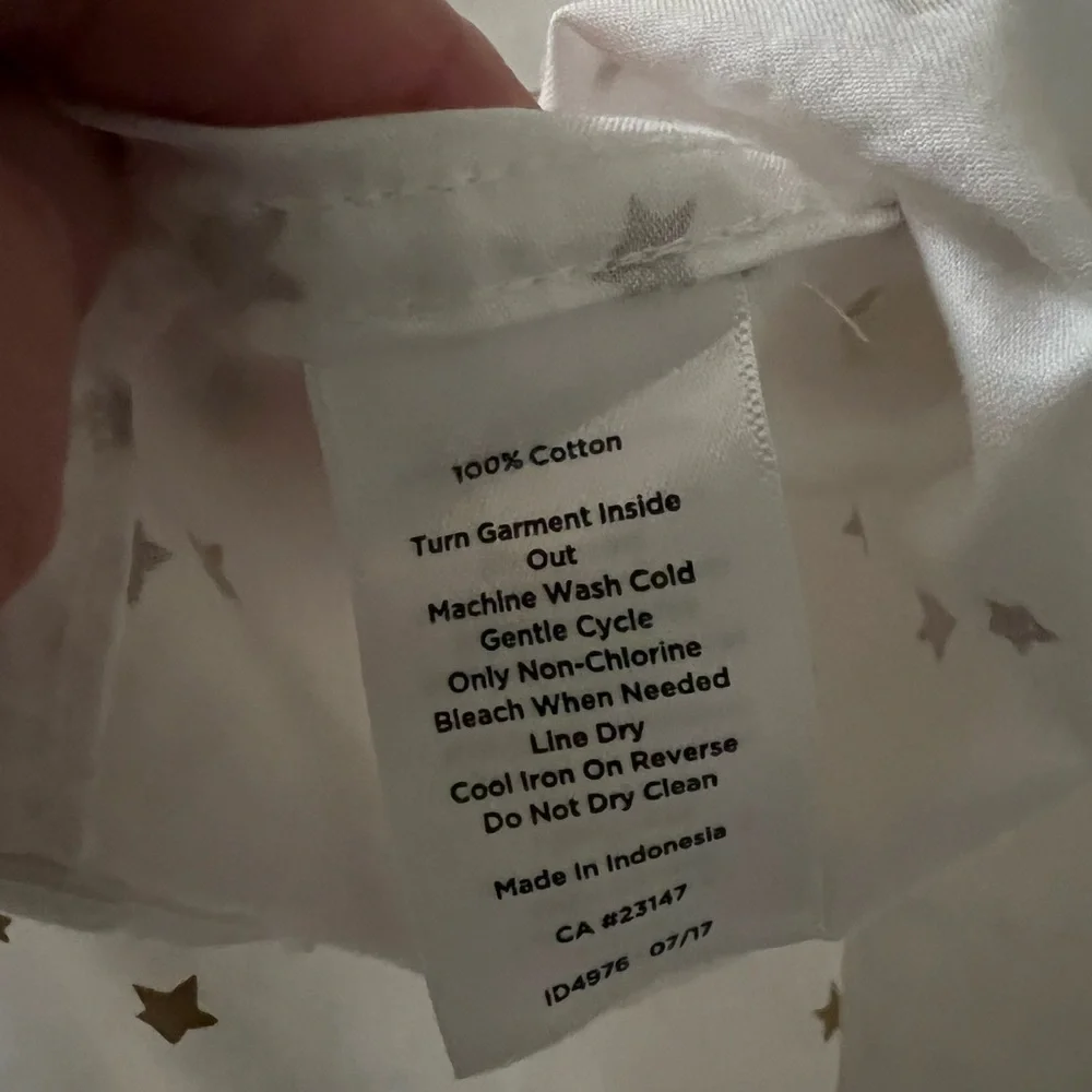 Talbots mini stars button down long sleeve shirt. Worn once!! Size M - Picture 10 of 10